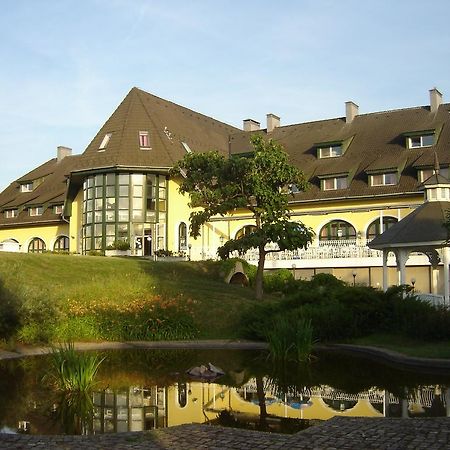 Hotel Familia Zamárdi Exterior foto