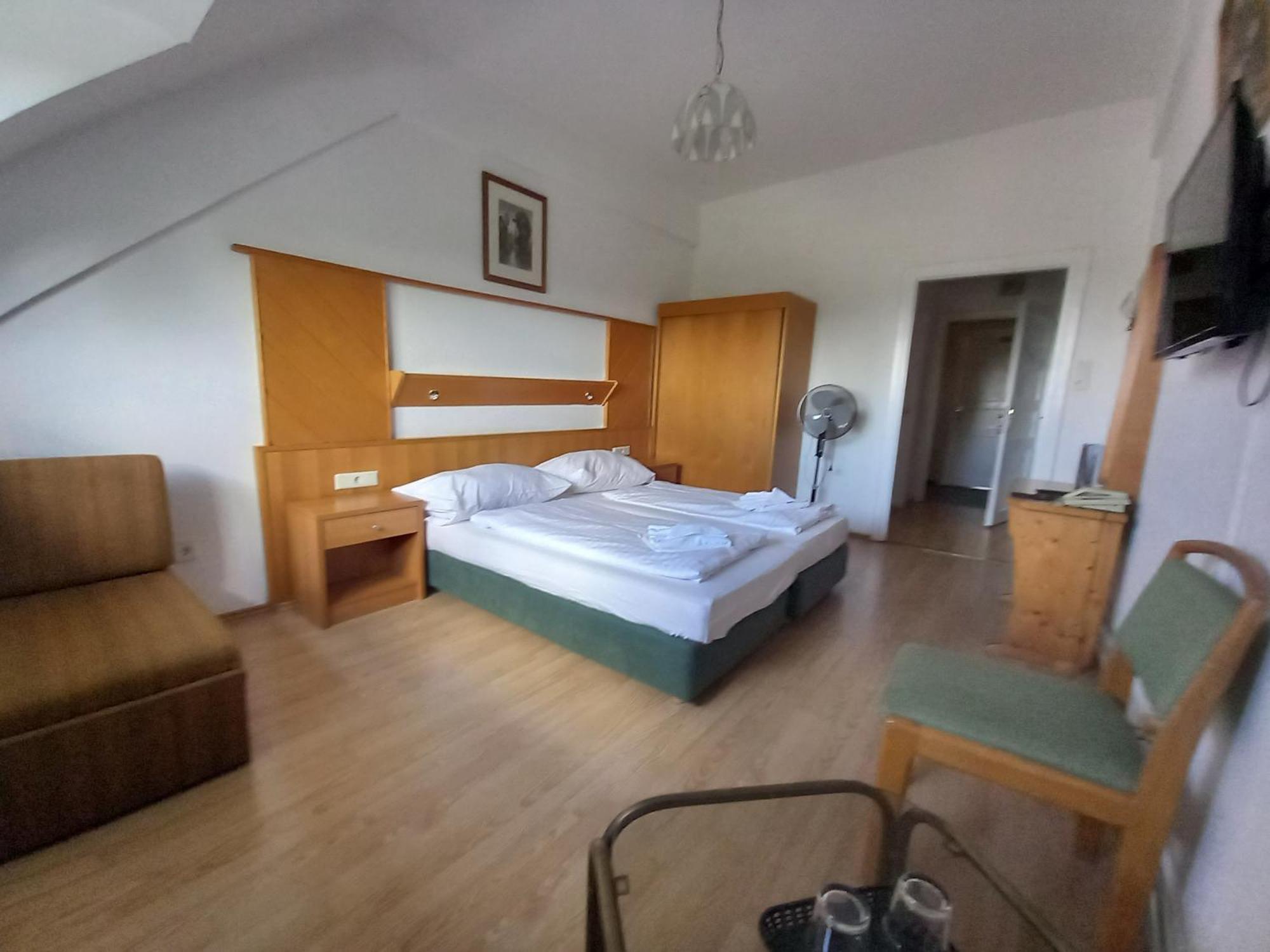 Hotel Familia Zamárdi Habitación foto